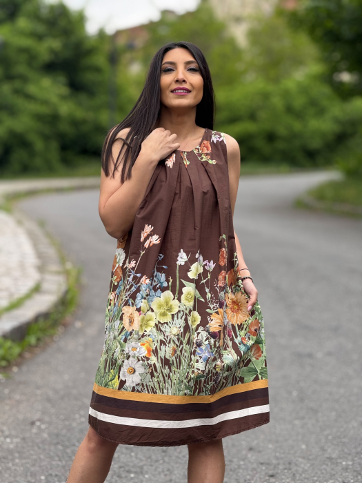 Rochie lejera fara maneci cu imprimeu floral [6]