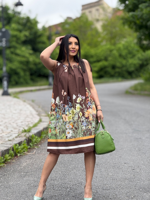 Rochie lejera fara maneci cu imprimeu floral [2]