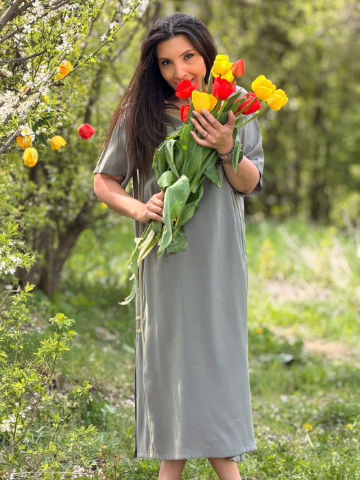 Rochie lejera si detalii decorative cu nasturi [3]