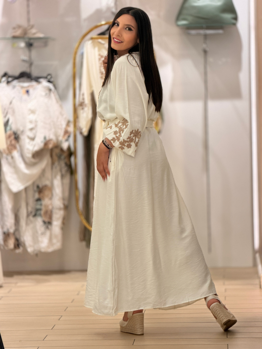 Rochie lunga alba cu broderie florala bej [4]