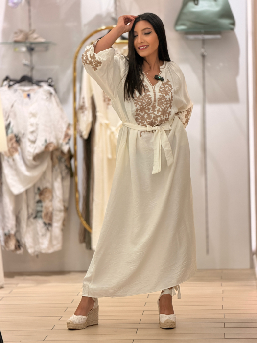 Rochie lunga alba cu broderie florala bej [2]