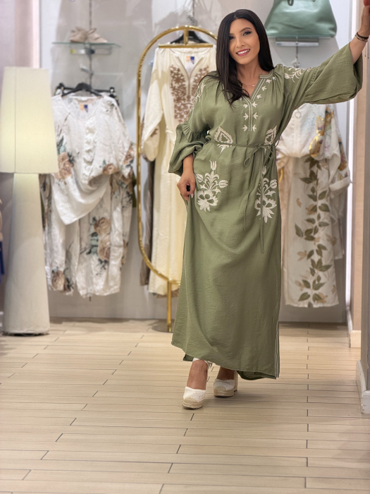 Rochie lunga cu broderie florala alba si snur in talie [3]