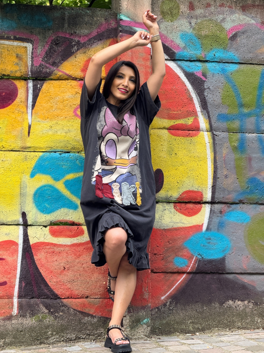 Rochie lunga cu imprimeu Daisy Duck [2]