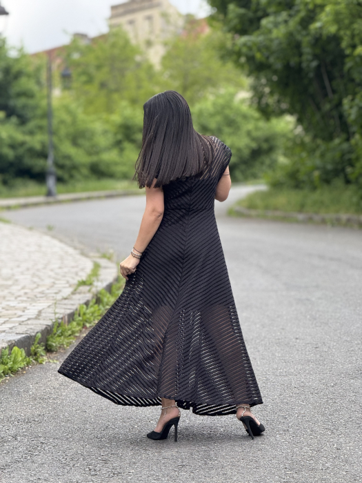 Rochie lunga eleganta cu dungi si transparente [4]