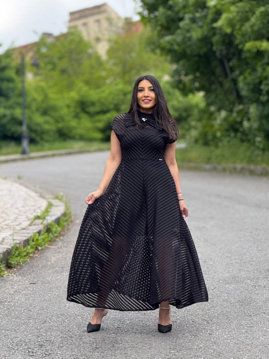 Rochie lunga eleganta cu dungi si transparente [2]