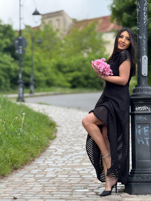 Rochie lunga eleganta cu dungi si transparente [6]