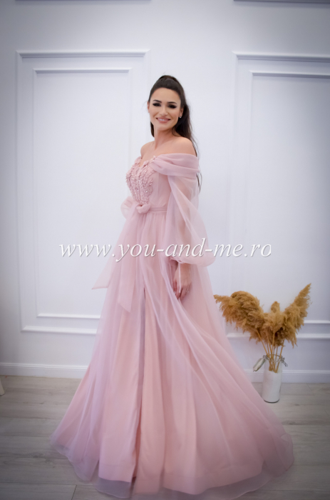 Rochie lunga roz din tull cu broderie [9]