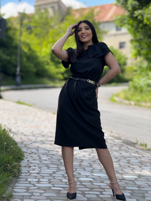 Rochie neagra cu funda [4]