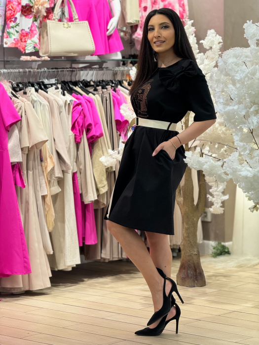 Rochie neagra cu imprimeu si funda pe umar [2]