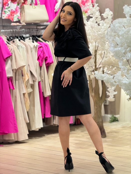 Rochie neagra cu imprimeu si funda pe umar [4]
