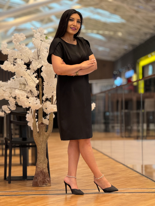 Rochie neagra cu manecuta [2]