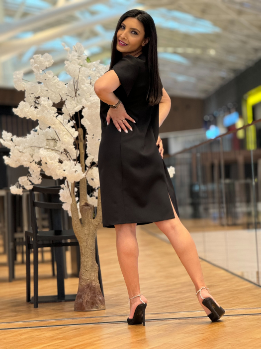 Rochie neagra cu manecuta [4]