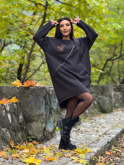 Rochie oversize cu fermoar decorativ si imprimeu diamant [1]