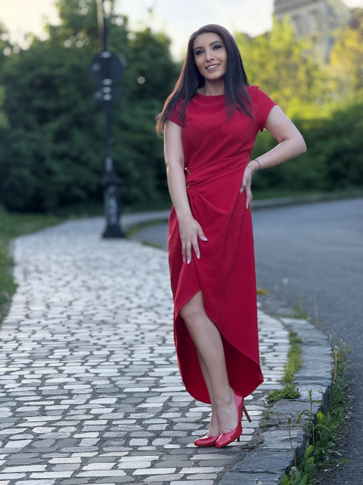 Rochie rosie cu detaliu auriu in talie [10]