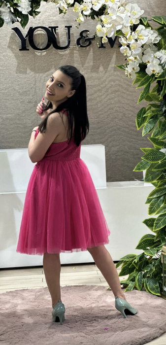 Rochie roz din tulle si dantela cu elastic la spate [2]