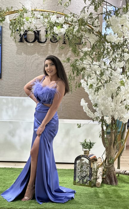 Rochie cu pene si decupaj in talie [2]