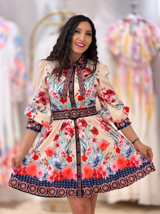Rochie scurta cu imprimeu flori rosii cu nasturi si curea in talie [5]