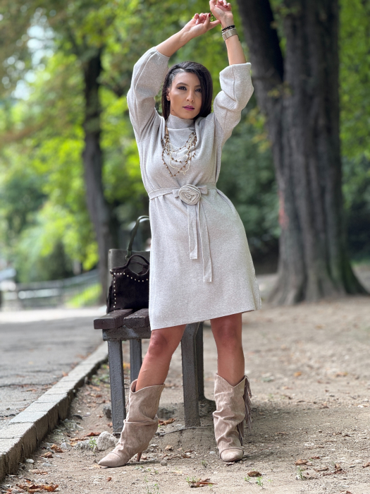 Rochie tricotata cu cordon si brosa [3]