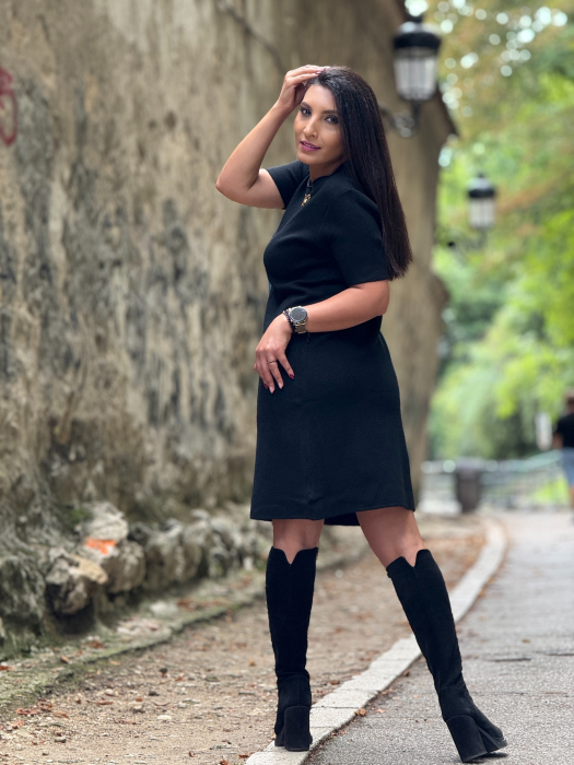 Rochie tricotata cu detaliu lantisor [3]