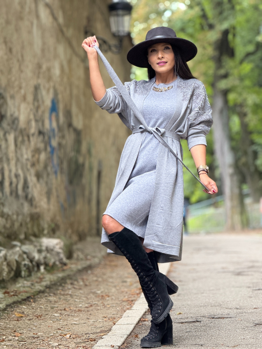 Rochie tricotata cu detaliu lantisor [6]