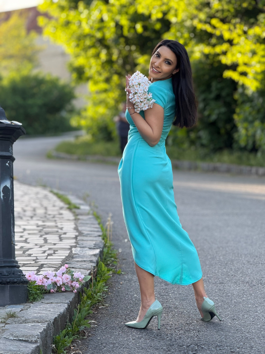 Rochie turcoaz cu detaliu auriu [5]
