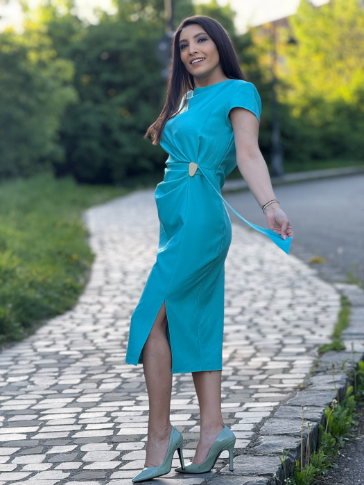 Rochie turcoaz cu detaliu auriu in talie [3]