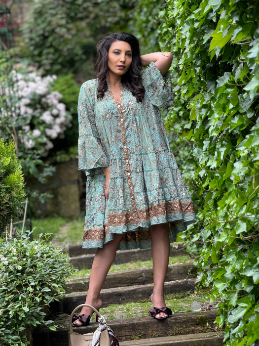 Rochie vaporoasa cu anchior si detalii aurii [3]