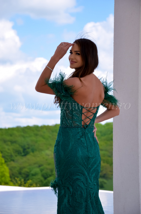 Rochie verde  din dantela cu pene si snur la spate [7]