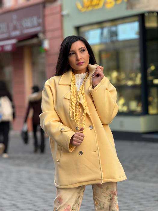 Sacou damă cu croială lejeră, guler tip rever și închidere dublă cu nasturi decorativi [2]