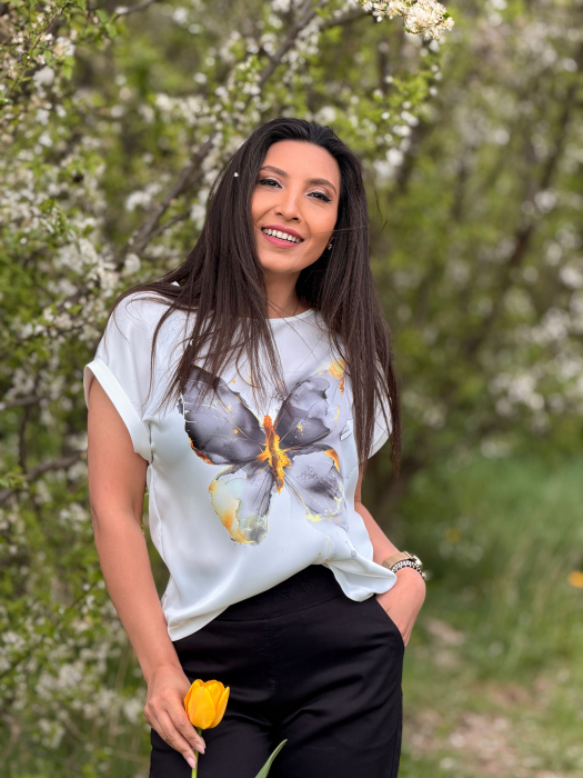 Tricou alb cu imprimeu fluture [2]