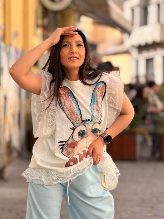 Tricou cu imprimeu iepure si maneci din dantela [2]