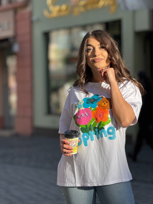 Tricou cu imprimeu jucăuș floral, ursuleț decorativ și mesaj Spring [3]