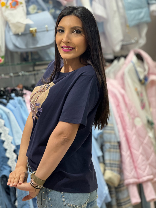 Tricou cu imprimeu palarie decorativa cu aplicatii 3D din margele si cristale [4]