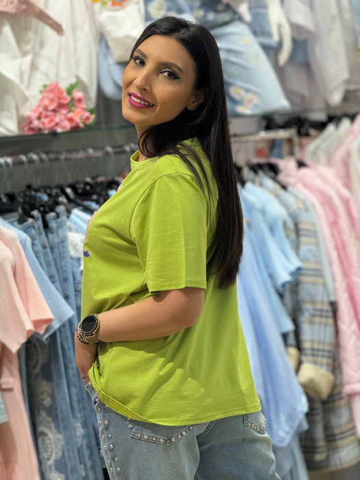 Tricou cu imprimeu palarie decorativa cu aplicatii 3D din margele si cristale [4]