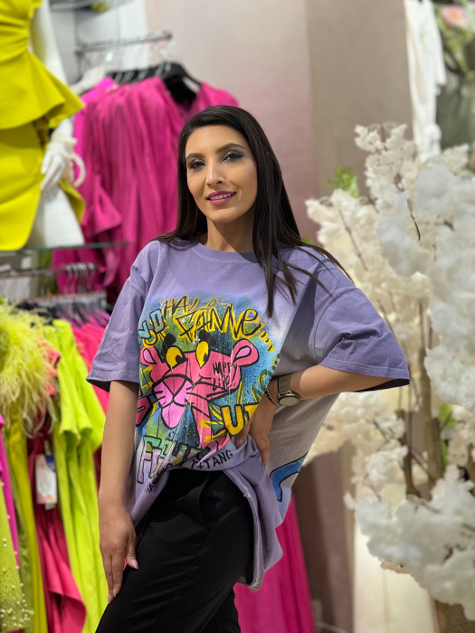 Tricou oversized cu imprimeu Pantera roz si design graffiti [3]