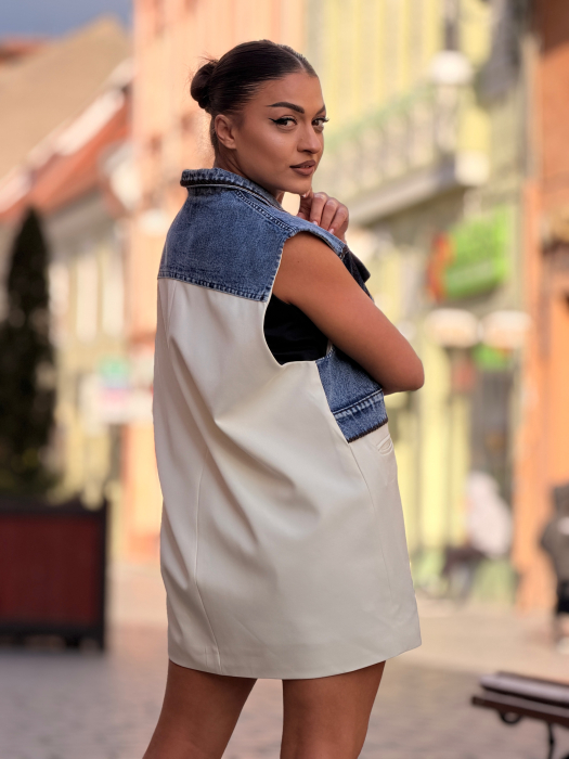 Vesta cu detaliu din jeans [2]