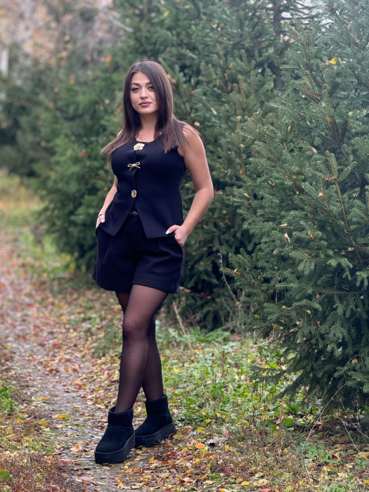 Vesta cu nasturi mari decorativi [4]