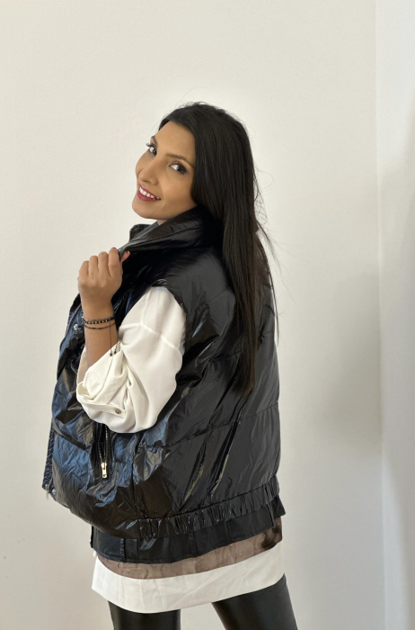 Vesta neagra cu aplicatie din piele ecologica [3]