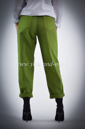 Pantaloni verzi cu buzunare mari si curea [4]