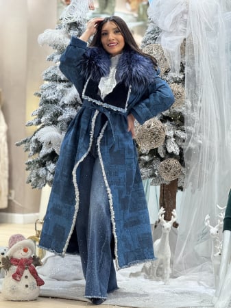 Noutati - Haina cu blana naturala combinatie din denim si astrahan
