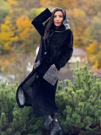 Haina din astrahan cu 2 fete [7]