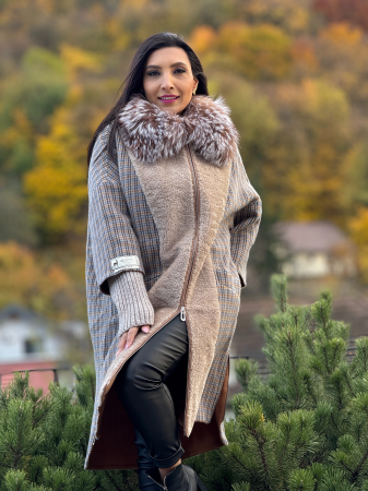 Geci si jachete - Haina din alpaca cu blana naturala