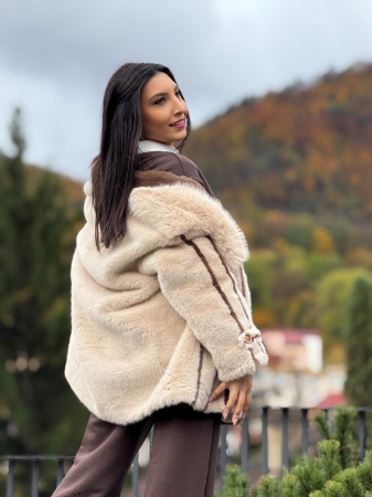 Blanita bej cu dunga maro [2]