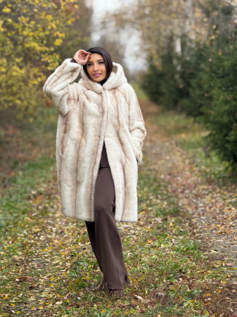 Geci si jachete - Blanita bej lunga cu gluga