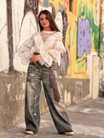 Pantaloni - Blugi cu imprimeu animal print in partea de sus