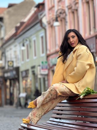 Blugi cu imprimeu floral [7]