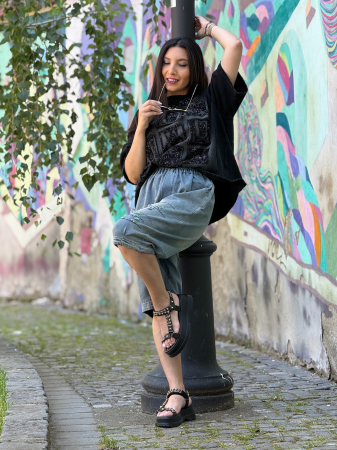 Blugi scurti din denim cu imprimeu Mickey Mouse colorat [6]