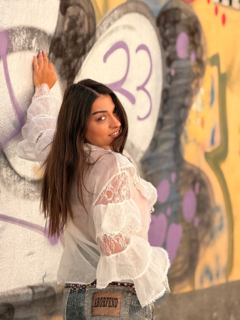 Bluza alba cu dantela si volane [2]