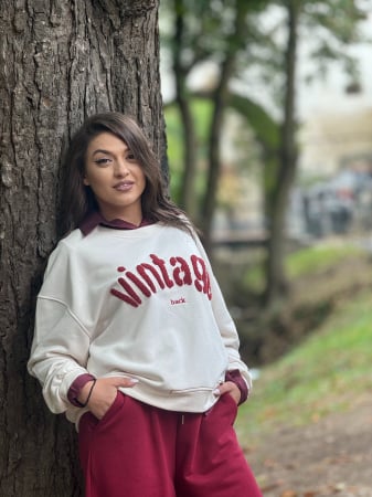 Imbracaminte de dama - Bluza alba cu imprimeu,Vintage"