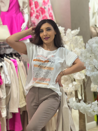 Imbracaminte de dama - Bluza alba cu maneca scurta cu imprimeu scris si detalii portocalii